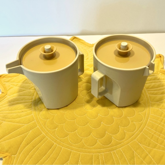 Tupperware Kitchen Vintage Tupperware Creamer Sugar Bowl Set In